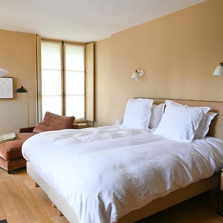 Hotel Les Pres Saint-Hilaire-le-Chatel Buitenkant foto