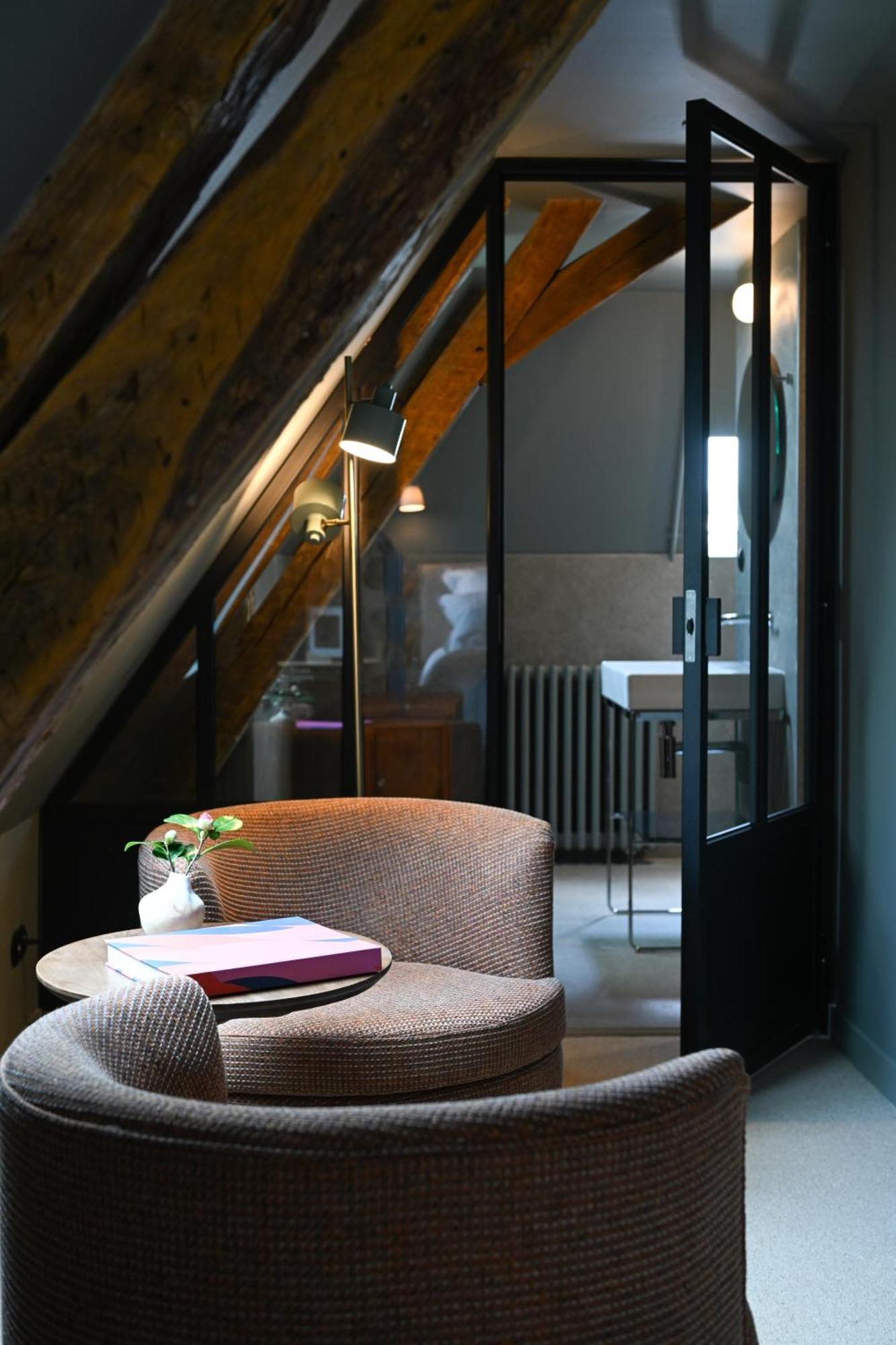 Hotel Les Pres Saint-Hilaire-le-Chatel Buitenkant foto