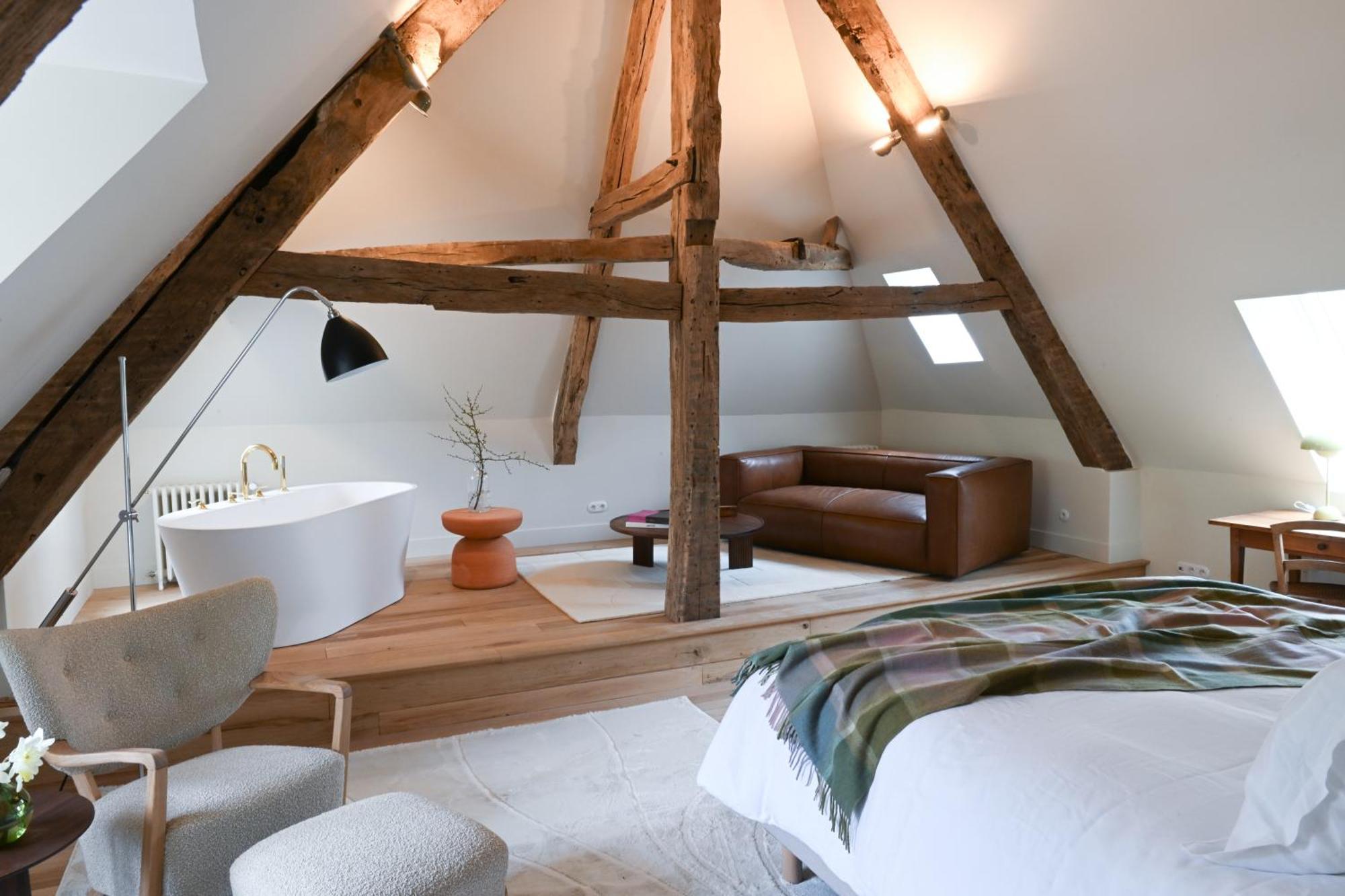 Hotel Les Pres Saint-Hilaire-le-Chatel Buitenkant foto