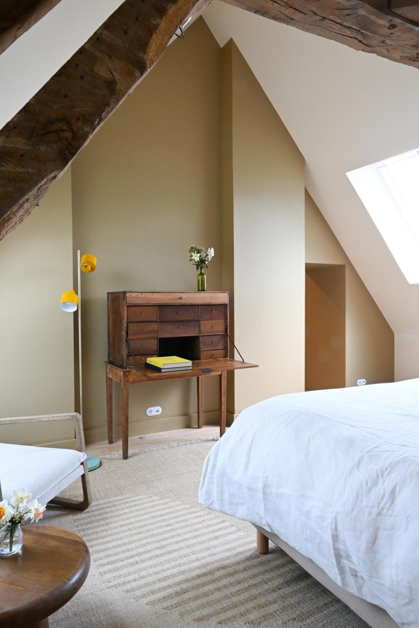 Hotel Les Pres Saint-Hilaire-le-Chatel Buitenkant foto