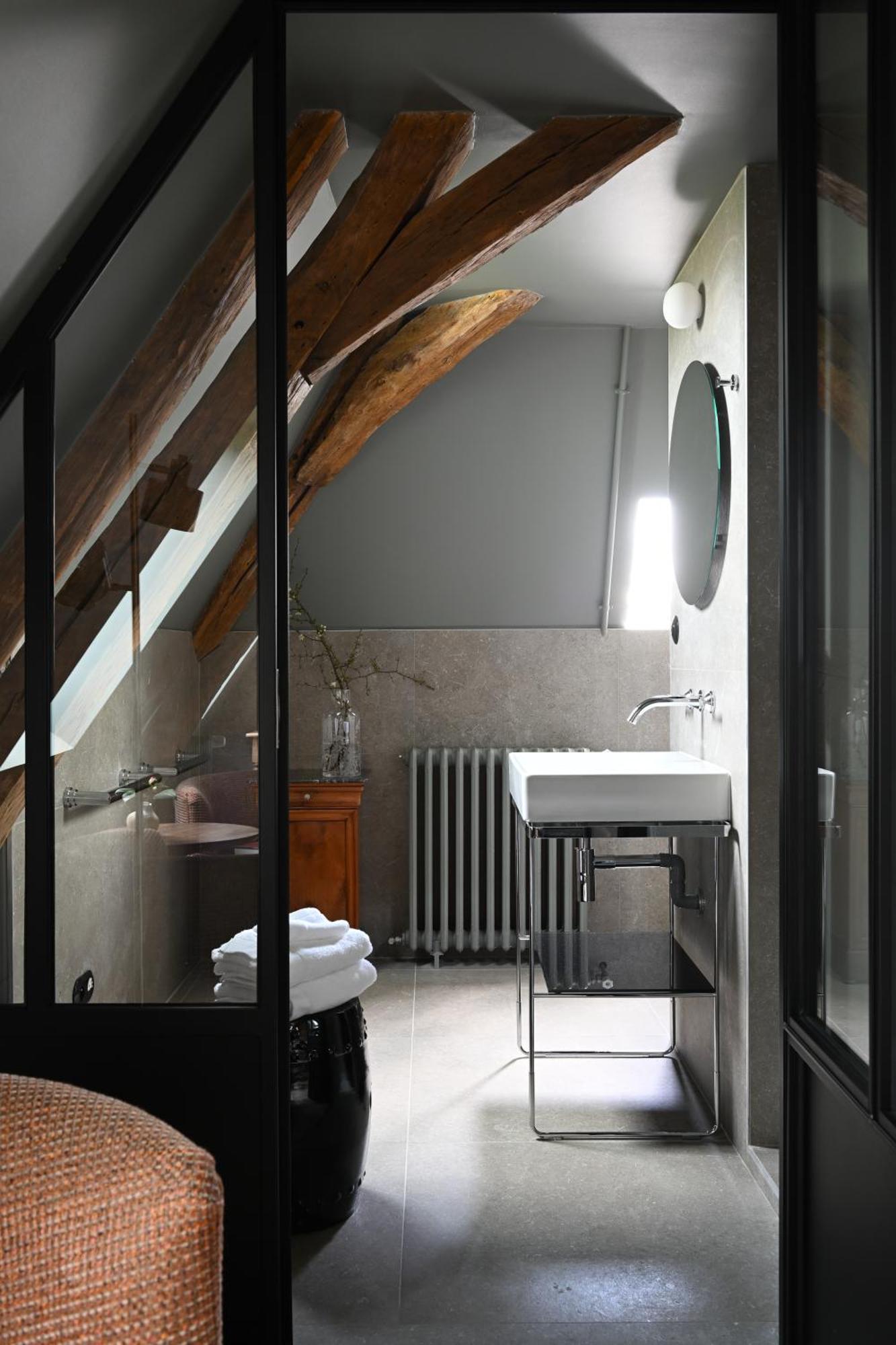Hotel Les Pres Saint-Hilaire-le-Chatel Buitenkant foto